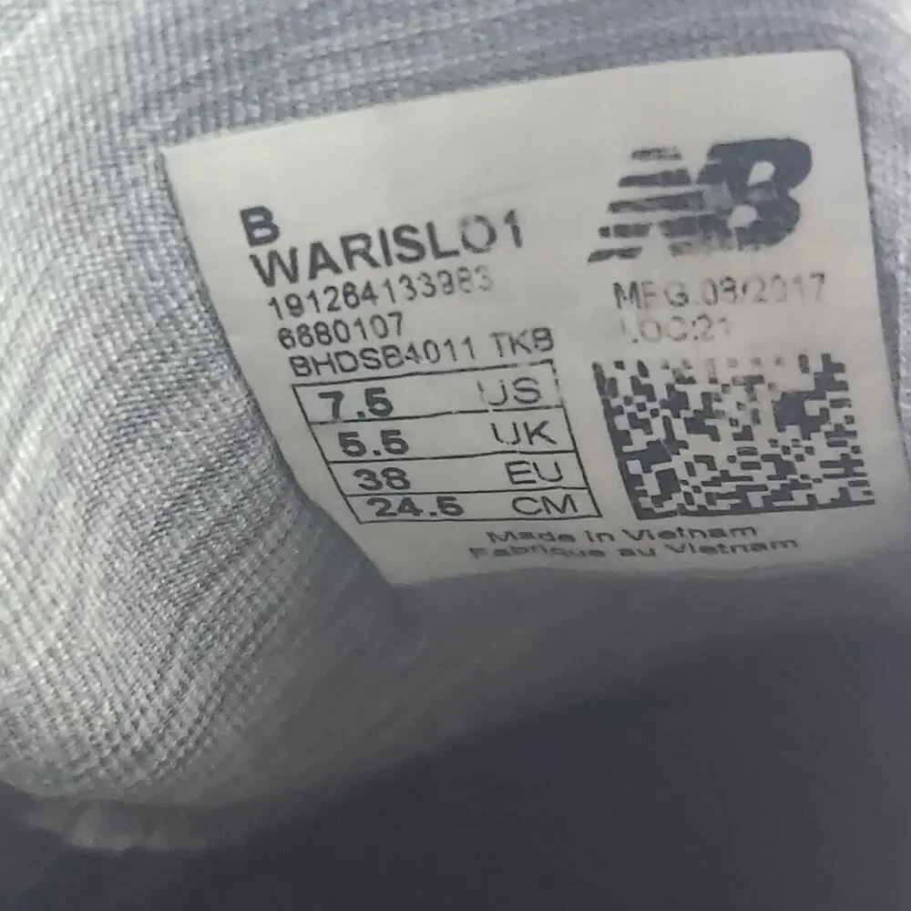 New Balance Womens Fresh Foam Arishi WARISLO1 Gray Running Shoes Size 7.5 B